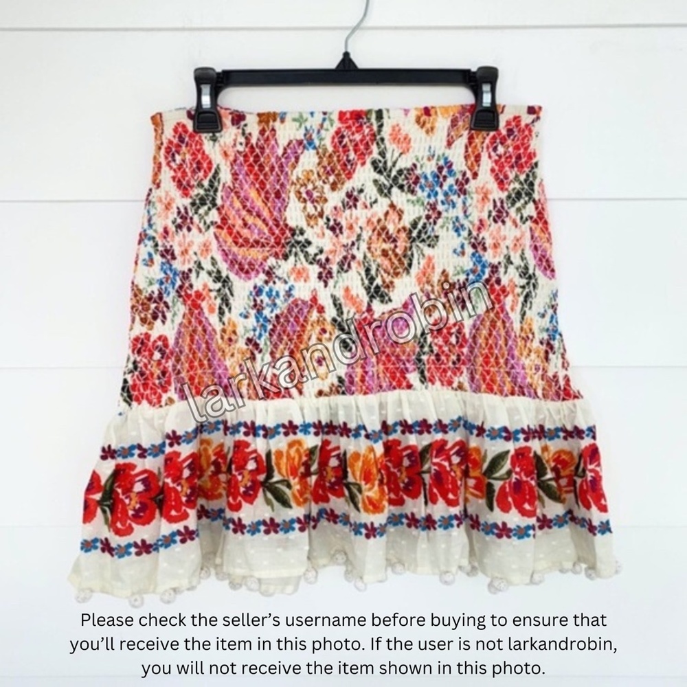 NEW Farm Rio Spring Bananas Mini Skirt Medium - Picture 15 of 17
